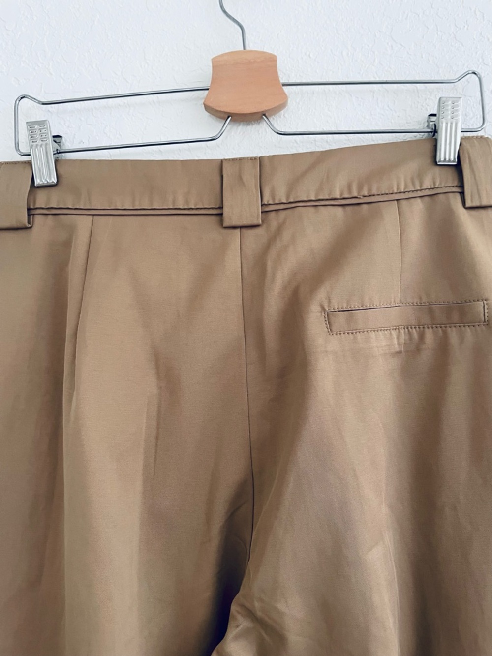 High-Waist Wide Leg Pants in Khaki - Picture 5 of 14
